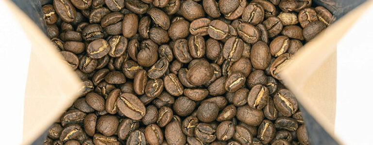 Cómo comprar los mejores granos de café, según un experto